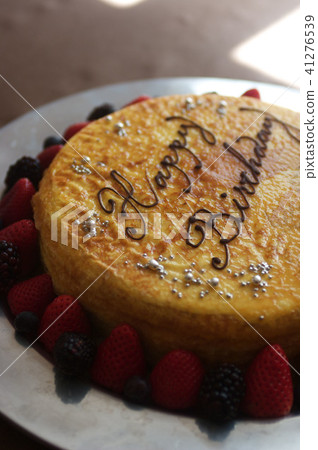 Birthday cake 41276539