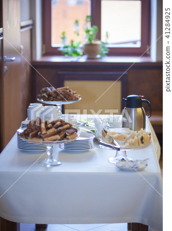 buffet, lunch, coffee break, snack 41284925