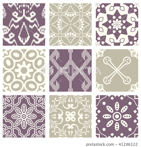 Classic vintage elegant violet seamless pattern 41286122