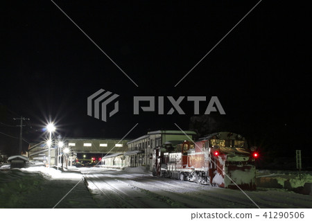 Russell car parked at Munakata station at midnight Russell car parked at Munakata station at midnight 41290506