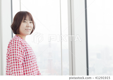 Young woman, observatory, sightseeing, sightseeing, tourists, travelers, travel, tower, Tokyo, Japan 41291915