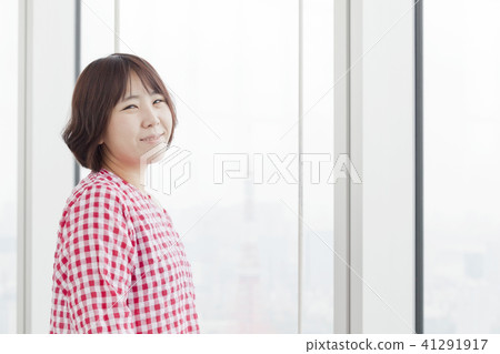 Young woman, observatory, sightseeing, sightseeing, tourists, travelers, travel, tower, Tokyo, Japan 41291917