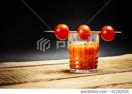 bloody mary drink with tomatoes on a stick bloody mary drink with tomatoes on a stick 41292016