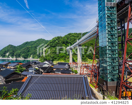 天空站剩餘額外鐵橋的絕佳景色 天空站剩餘額外鐵橋的絕佳景色 41294825