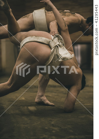 training, person, male 41295443