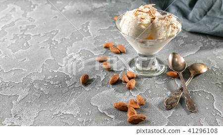 Vanilla ice cream with almonds. Web banner 41296108