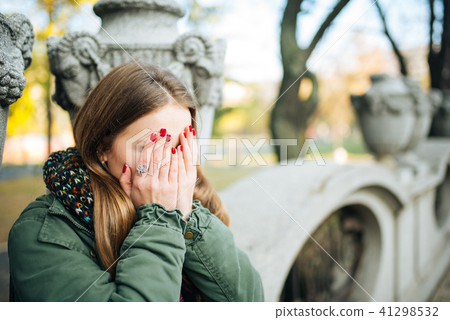 See no evil 41298532