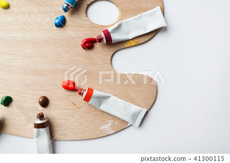 palette and acrylic color tubes or paint palette and acrylic color tubes or paint 41300115
