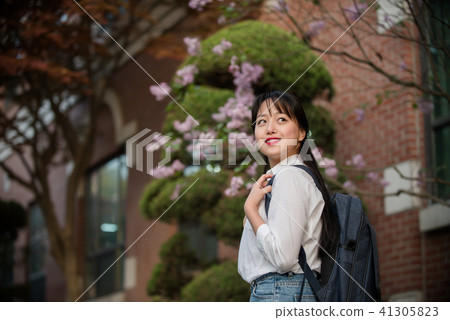 People, college students, campus 41305823