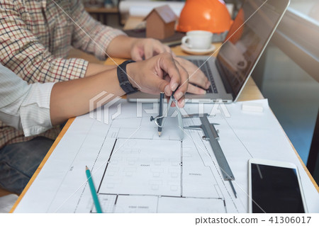 Engineer and Architect concept 41306017