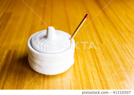 Condiment filling 41310507