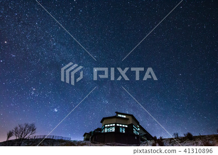 In the wilderness of the Milky Way In the wilderness of the Milky Way 41310896