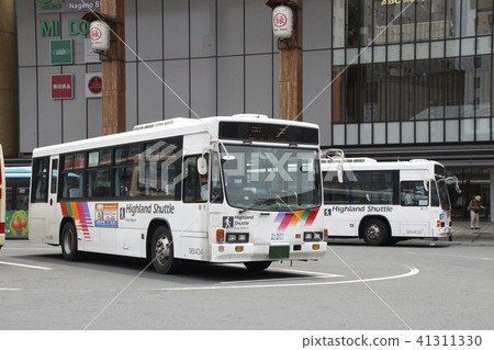 Nagano Station Zenkoji Exit and Alpico Kotsu Bus (Nagano area / cubic) 41311330