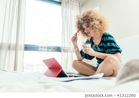 Telecommuting woman being desperate having no clue 41312260