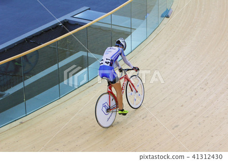 Indoor track cycling Indoor track cycling 41312430