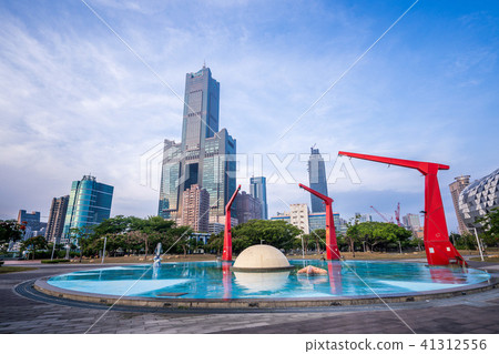台灣 高雄 新光碼頭 85大樓 85 sky tower 台灣 高雄 新光碼頭 85大樓 85 sky tower 41312556
