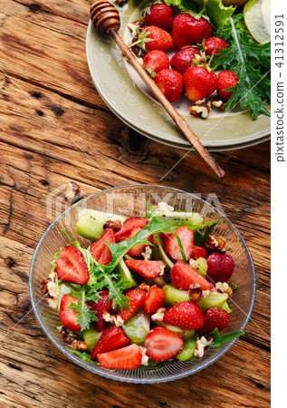 bowl of salad with strawberry bowl of salad with strawberry 41312591