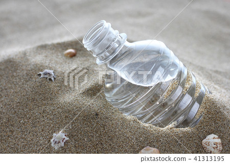 Water shortage oasis 41313195