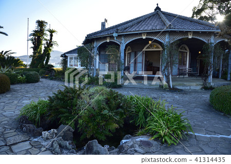 Former Glover House 41314435