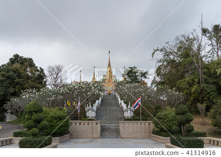 Wat Tang Sai, Pramahathadchedi Pakdeeprakad Temple Wat Tang Sai, Pramahathadchedi Pakdeeprakad Temple 41314916