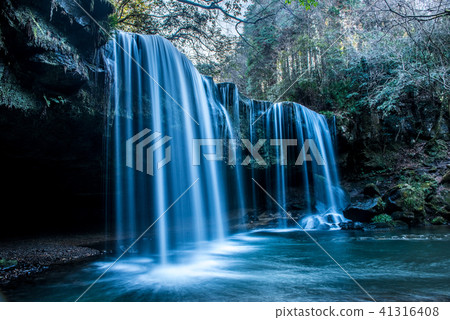 瀑布 41316408