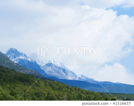 中國雲南省Tamlong雪山 41316637