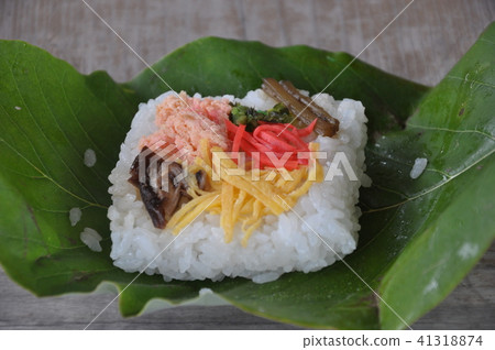 Magnolia leaf sushi Magnolia leaf sushi 41318874