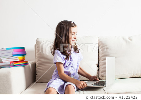 Smiling girl has an idea Smiling girl has an idea 41322422