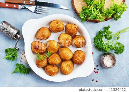 boiled potatoes boiled potatoes 41324432