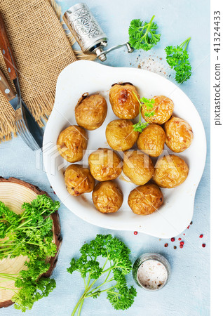 boiled potatoes boiled potatoes 41324433