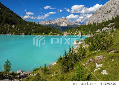 Amazing Sorapis Lake 41329230