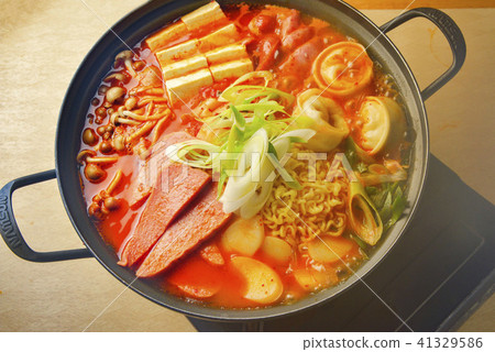 Korean delicious Tige hotpot 41329586