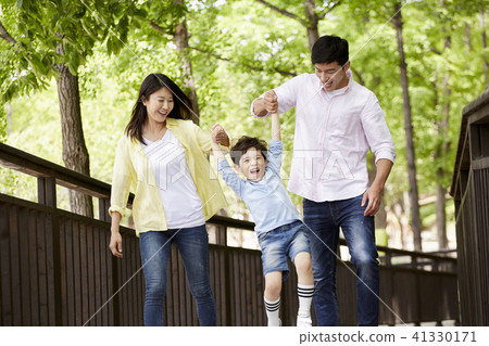 Life, reconciliation, family Life, reconciliation, family 41330171