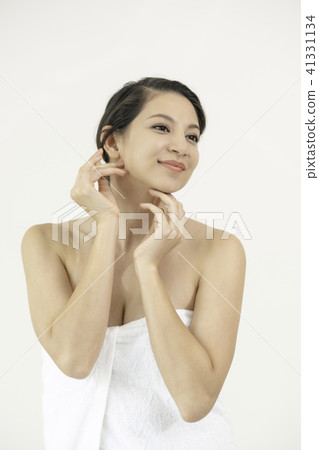 Beautiful woman with clean skin. Beauty and spa. Beautiful woman with clean skin. Beauty and spa. 41331134