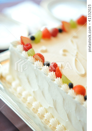 Cake Cake 41332025