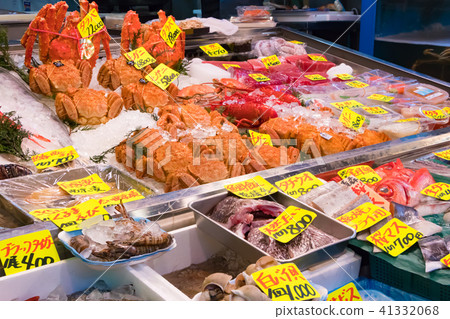 Tokyo Tsukiji Fish Market Tokyo Tsukiji Fish Market 41332068