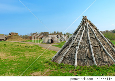 Sannai Maruyama ruins pit dwelling 41333116