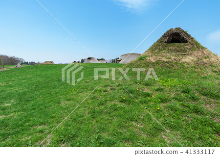 Sannai Maruyama ruins pit dwelling 41333117