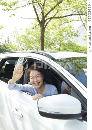 senior 41333459