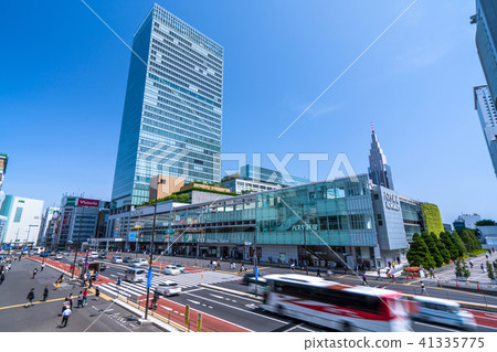 "Tokyo" Shinjuku Ekimae · Busta Shinjuku "Tokyo" Shinjuku Ekimae · Busta Shinjuku 41335775