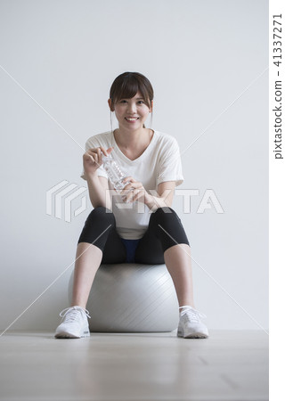 Women Balance Ball Hydration Supply Training Camera Perspective 41337271