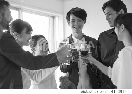 Businessman Business Beer Reception Party Wineglass People Japanese Suit Company Work Office Work 41339151