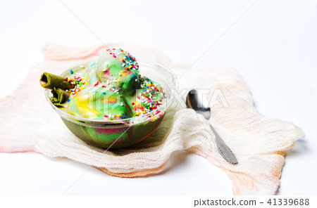 Green tea and fruit ice cream in a cup Green tea and fruit ice cream in a cup 41339688