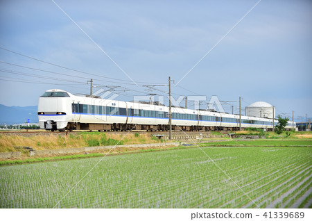 北陸本線丸岡 - 蘆原溫泉JR西683系列4000系列T 43組織（金澤）雷鳥 41339689