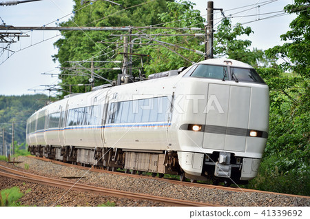 Hokuriku main line Noriki - Awamori Onsen JR West 681 series 2000 series N01 organization (Kanazawa) "Shirasagi" Hokuriku main line Noriki - Awamori Onsen JR West 681 series 2000 series N01 organization (Kanazawa) "Shirasagi" 41339692