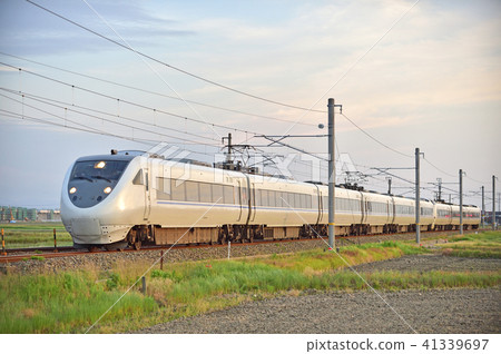 Hokuriku Main Line Mikawa - Kaga - gasama JR West 681 series 1000 series W 01 + 683 series V 33 Thunderbird Hokuriku Main Line Mikawa - Kaga - gasama JR West 681 series 1000 series W 01 + 683 series V 33 Thunderbird 41339697