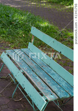 淺藍色的長凳 淺藍色的長凳 41341798