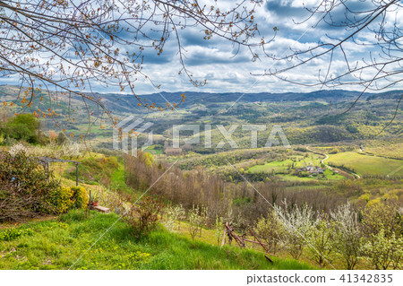 View of the mountainous landscape of Istria. View of the mountainous landscape of Istria. 41342835