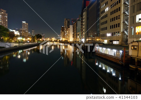 City of night City of night 41344103