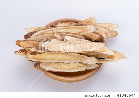 中國傳統中藥材 黃耆 黃芪 白色背景 留空 Astragalus chinese herbal 中國傳統中藥材 黃耆 黃芪 白色背景 留空 Astragalus chinese herbal 41346644